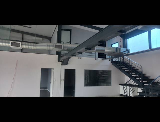 412M² OFFICE TO LET IN FERNDALE